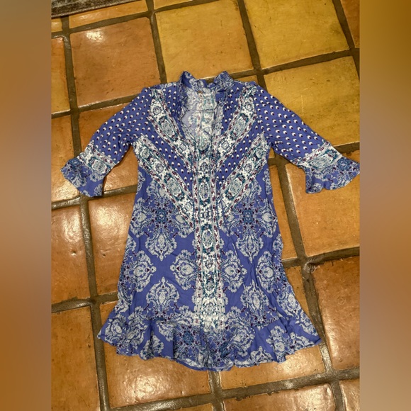 Free People Magic Mystery Tunic shirt with bell sleeves paisley print small - Picture 2 of 12